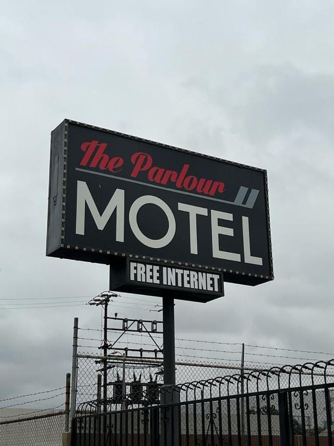 Parlour * Los Angeles